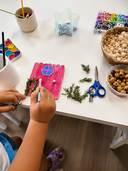 Nature Craft Club with Cristina | Ages 2 - 6 | Term Pass